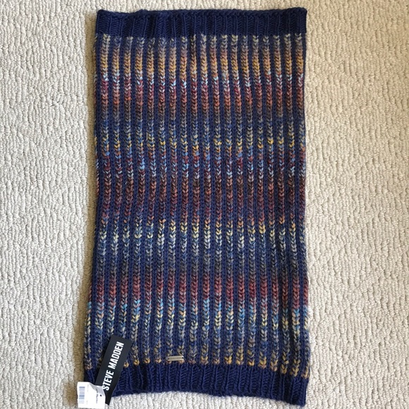 Steve Madden scarf - Picture 1 of 3